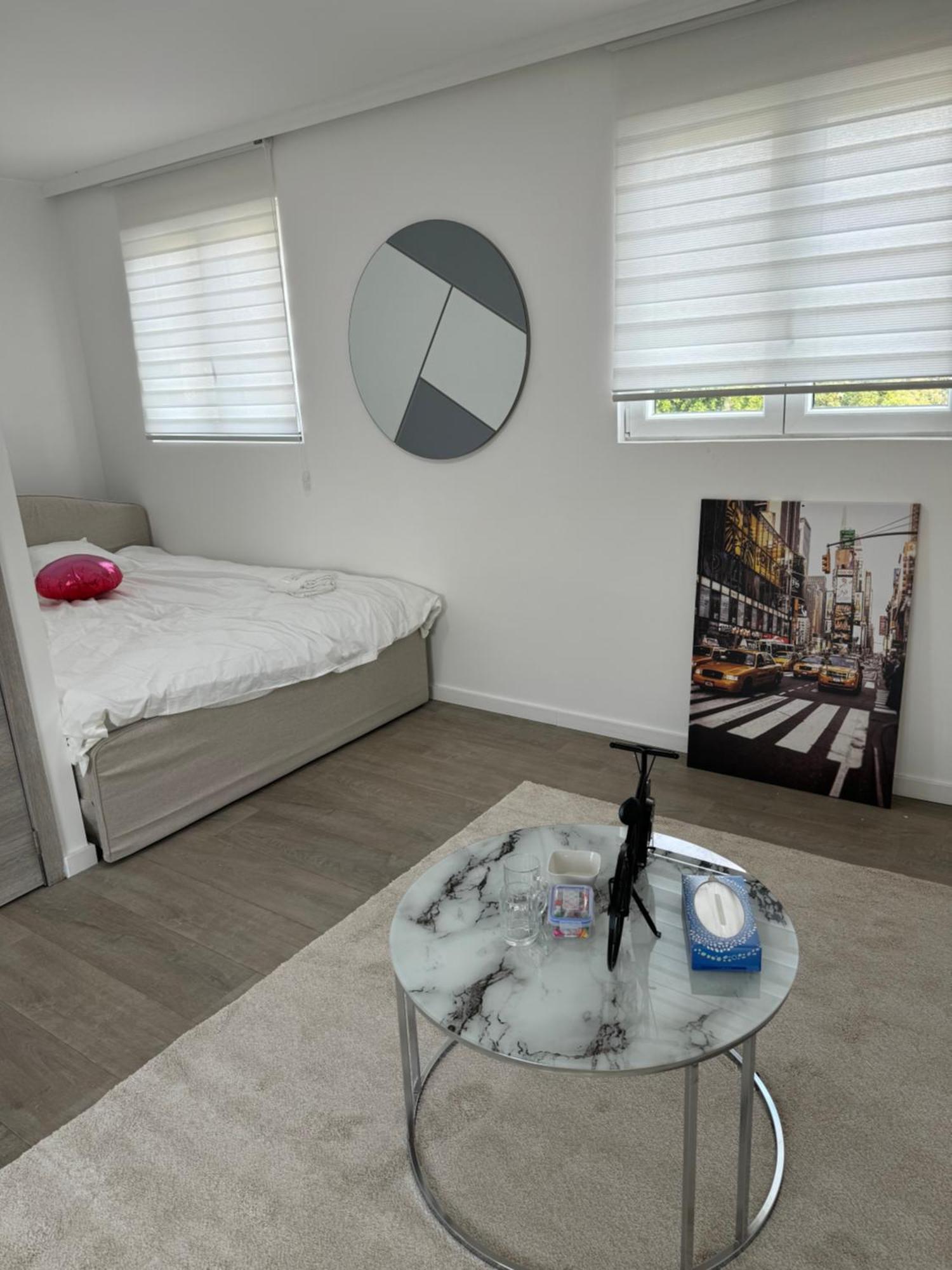 Qozyroom Machelen Ngoại thất bức ảnh